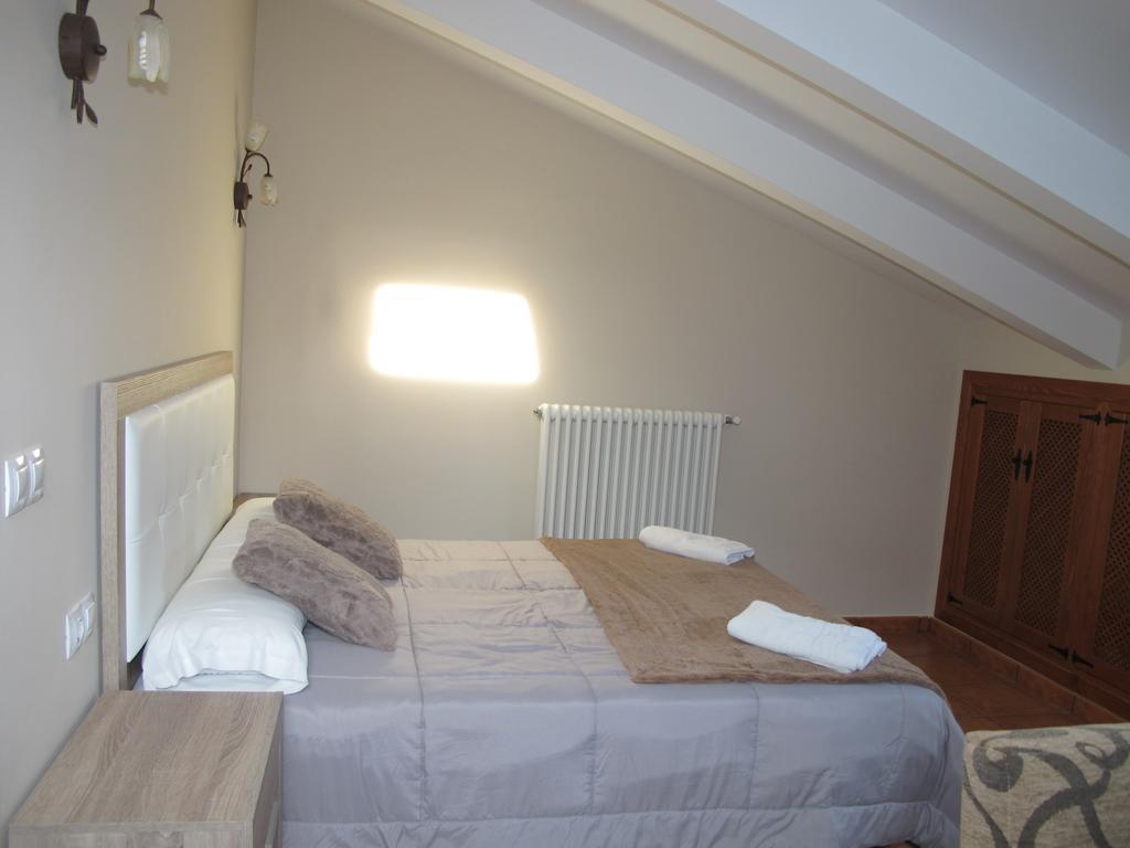 Apartamentos Rurales Gúdar Pokoj fotografie
