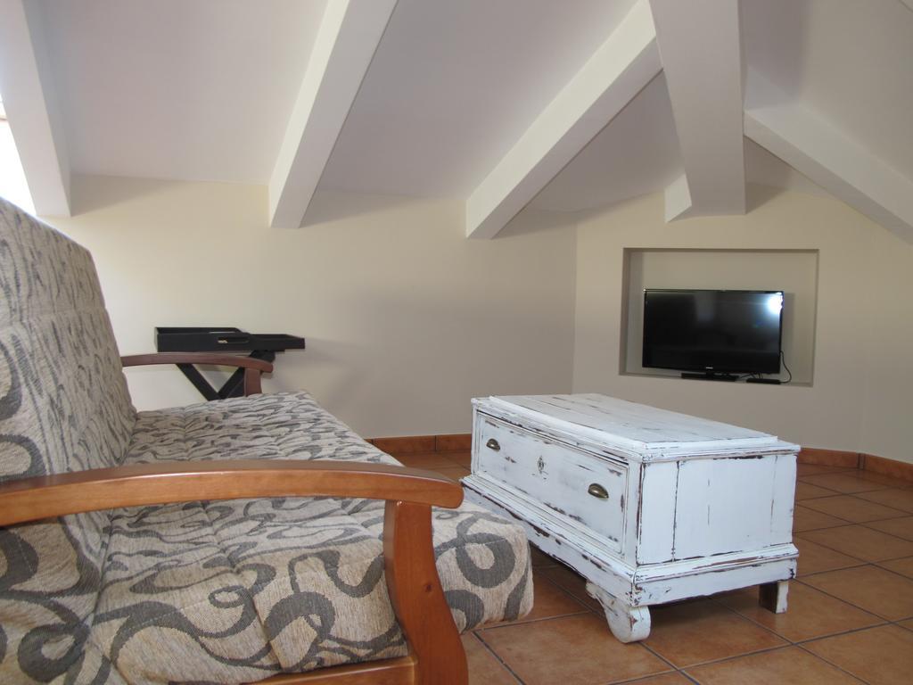 Apartamentos Rurales Gúdar Pokoj fotografie